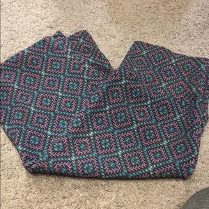 Small Lularoe Cassie skirt